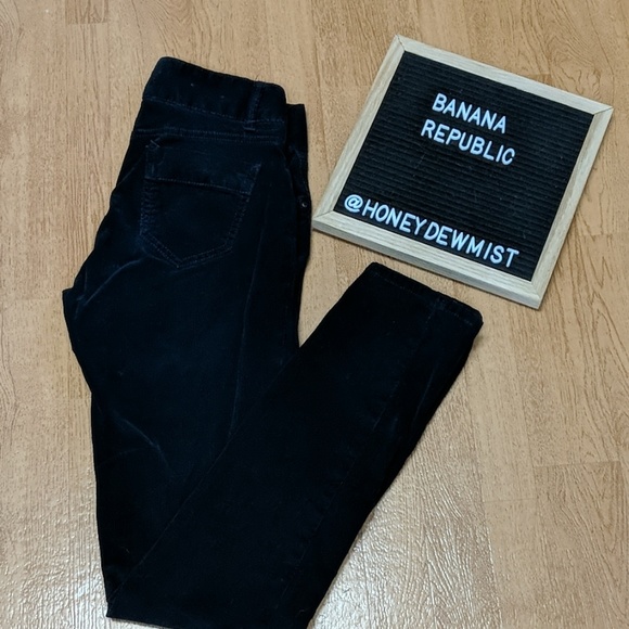 Banana Republic Pants - 🌹5/25🌹• Banana Republic • Black Corduroy Pants